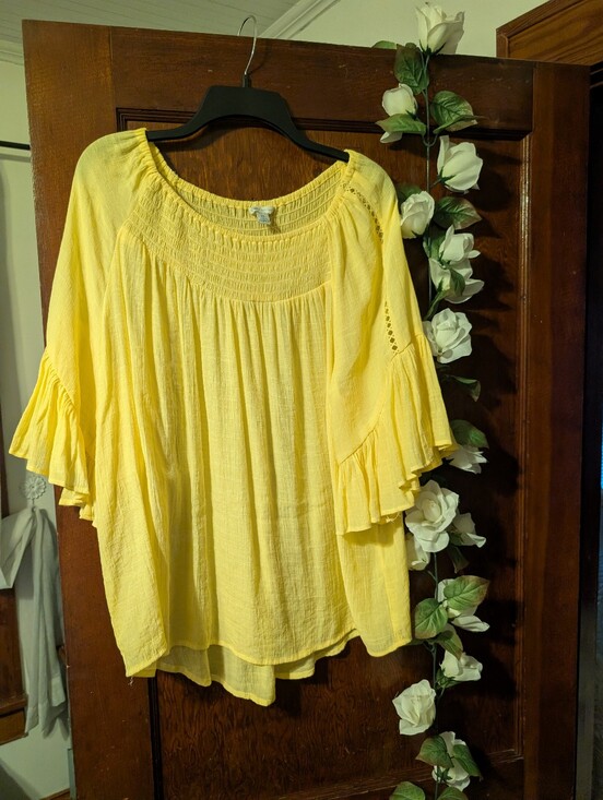 Cato Tops - Cato Flutter Sleeve Women's Top in Yellow XL